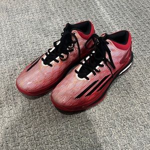 Adidas Crazylight Boost- DAME- Worn Once- Vintage sneaker from storage.Mens 10.5